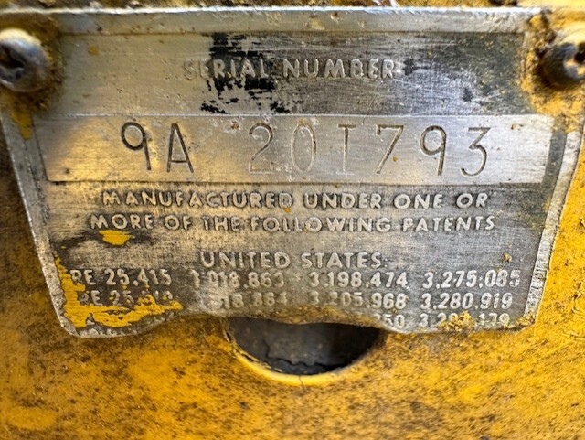 1975 Massey Ferguson 165 Image 9