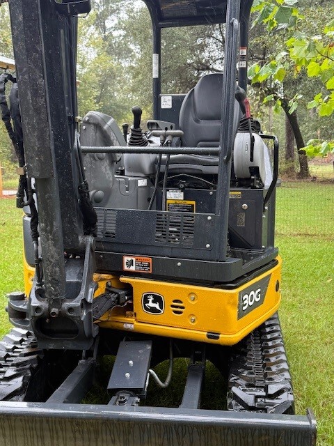 2023 John Deere 30G Image 4