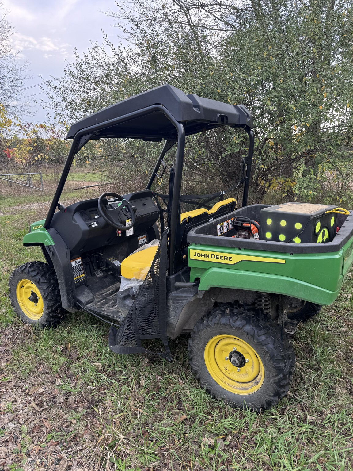 2022 John Deere XUV 560E Image 3