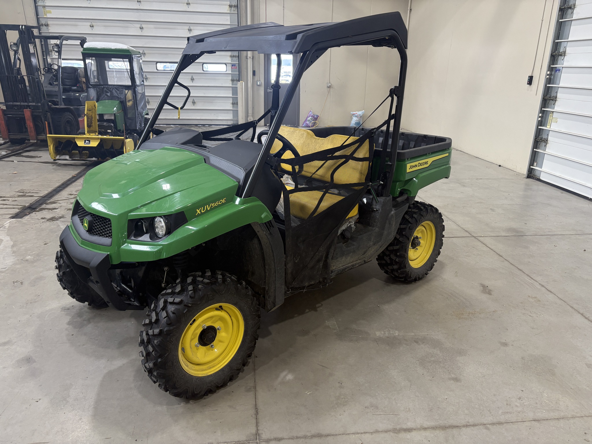 2022 John Deere XUV 560E Image 7