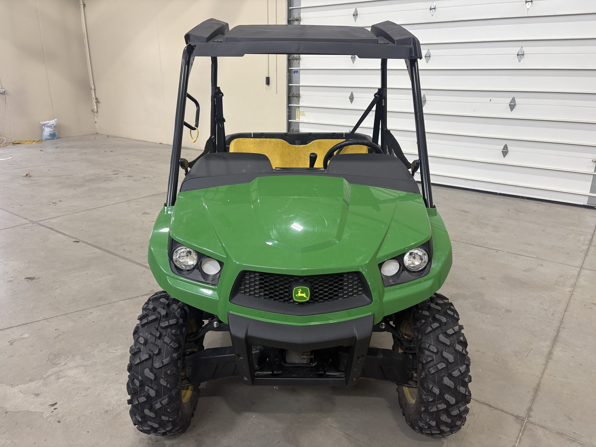 2022 John Deere XUV 560E Image 8