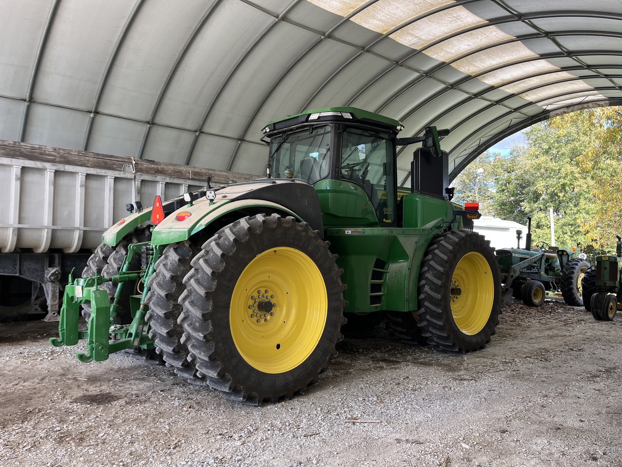 Used 2024 John Deere 9R 440 Articulated 4WD Tractors at Koenig Equipment in Greensburg, IN - PhotoXL1