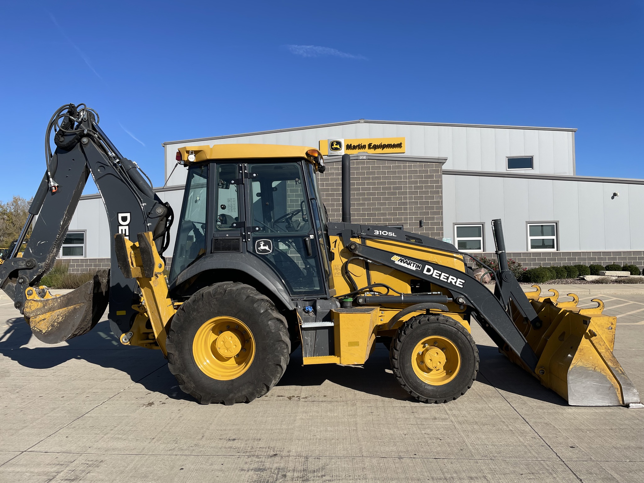 2023 John Deere 310SL Image 1