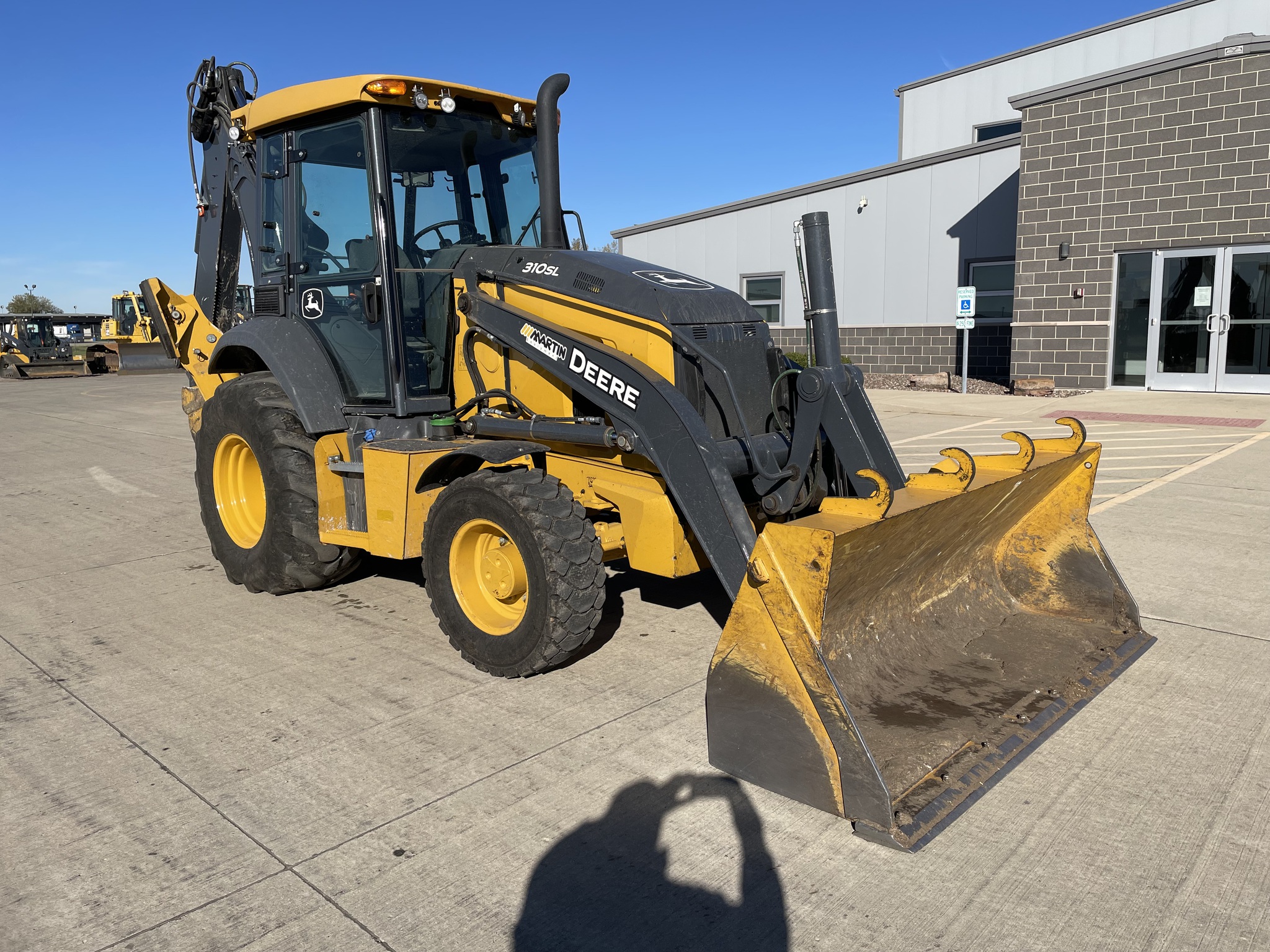 2023 John Deere 310SL Image 4