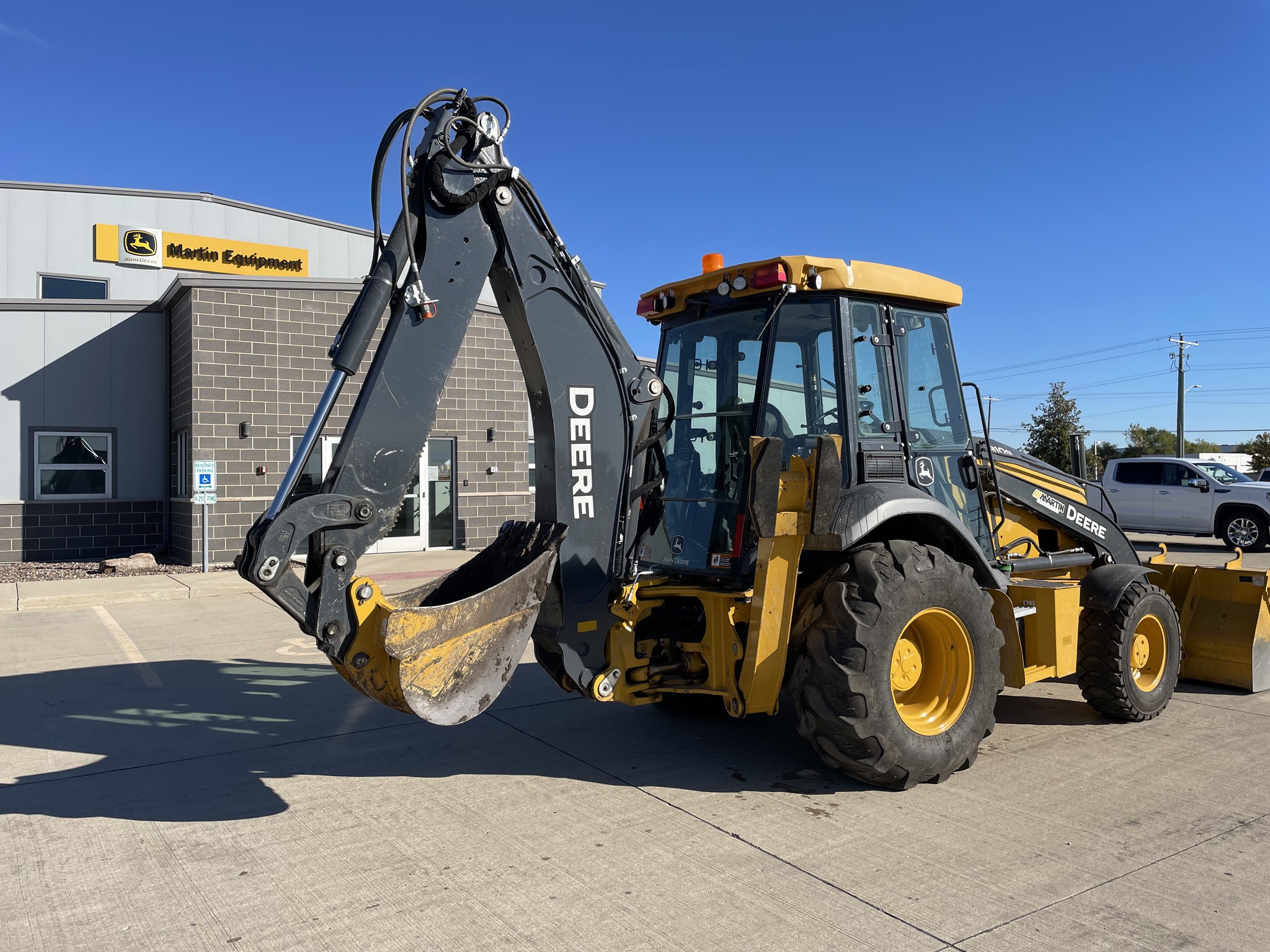 2023 John Deere 310SL Image 6