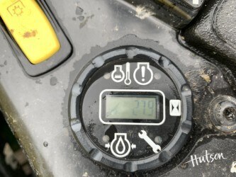 Photo of 2024 John Deere Z930M