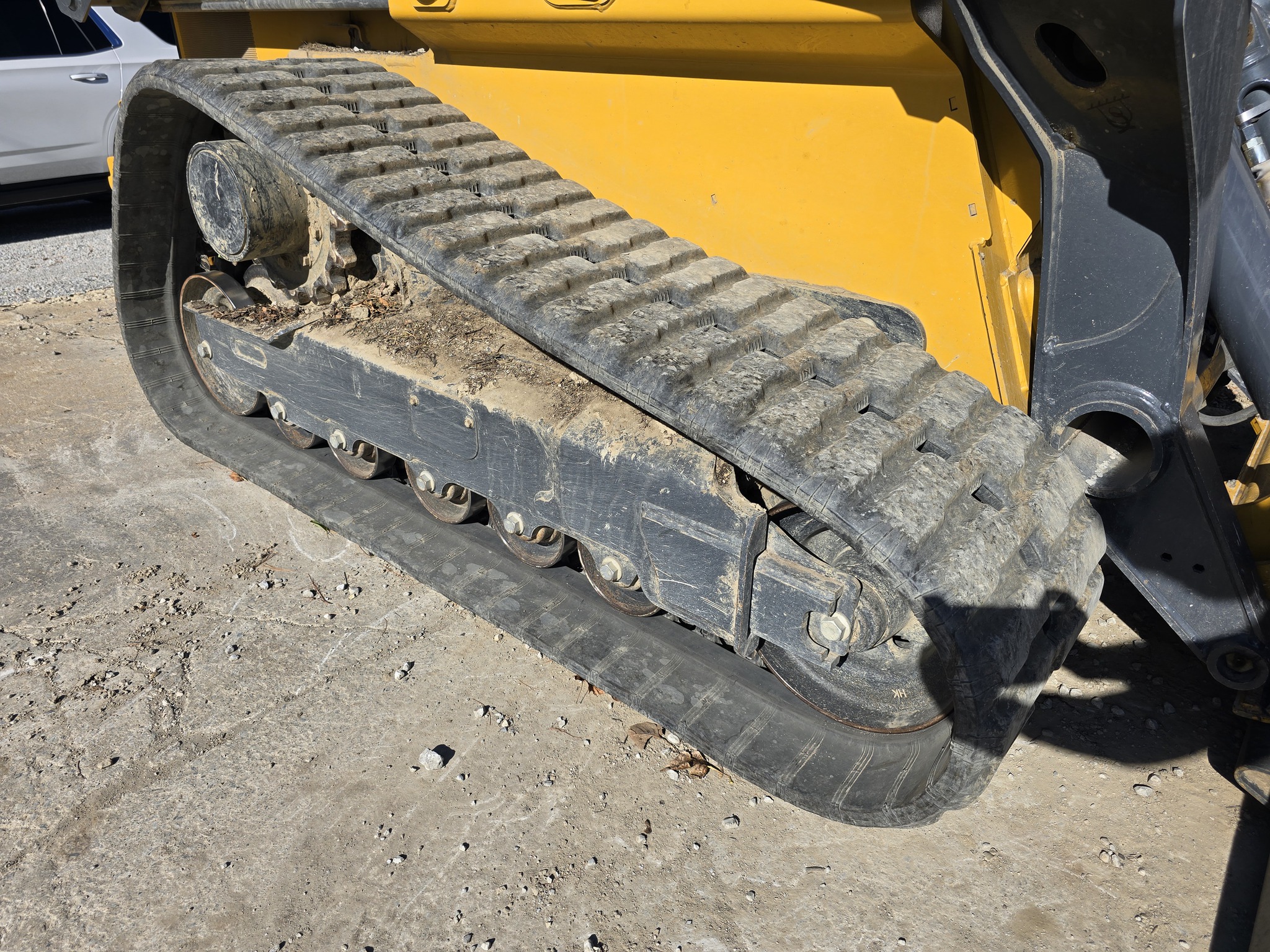 2021 John Deere 333G Image 11