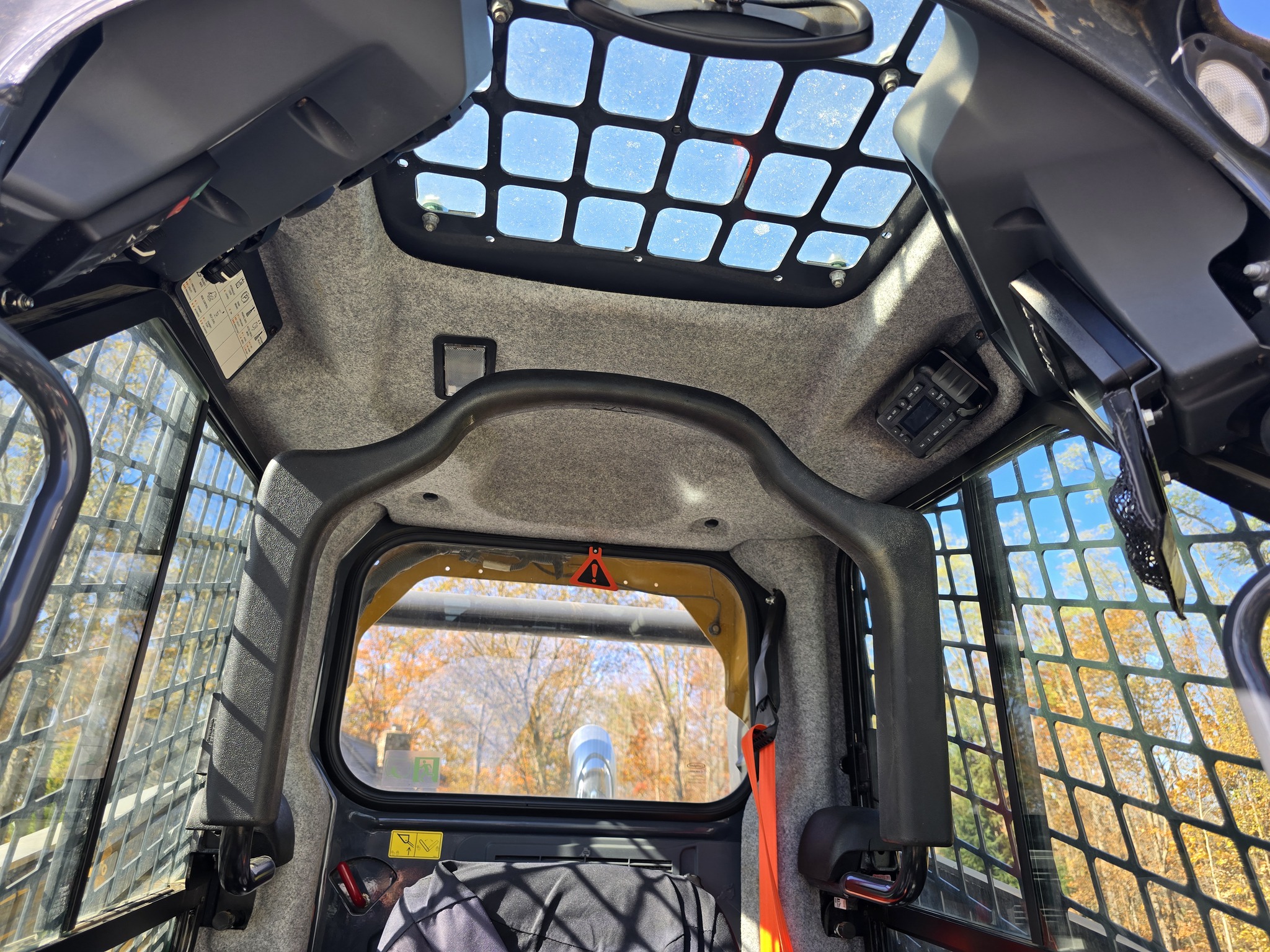 2021 John Deere 333G Image 14