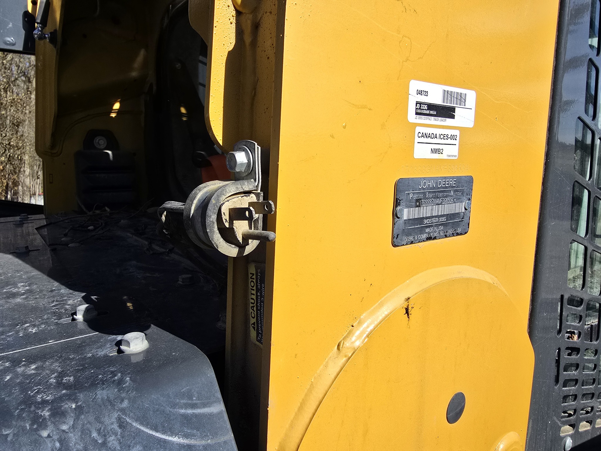 2021 John Deere 333G Image 26