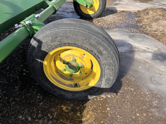 2021 John Deere 520 - Photo13