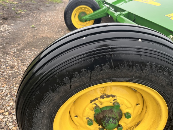 2021 John Deere 520 - Photo10