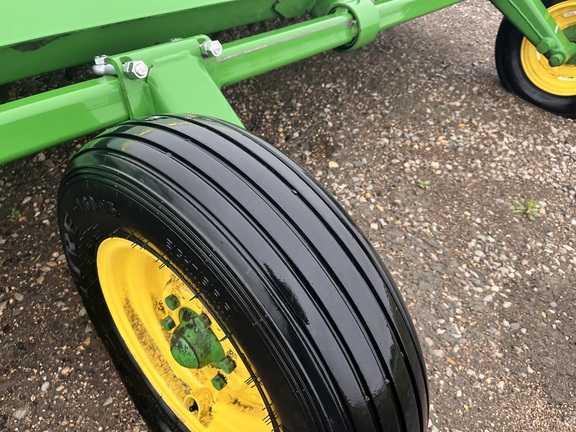 2021 John Deere 520 - Photo13