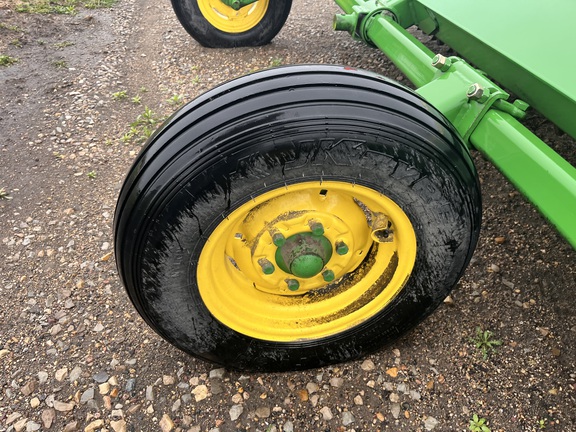 2021 John Deere 520 - Photo14
