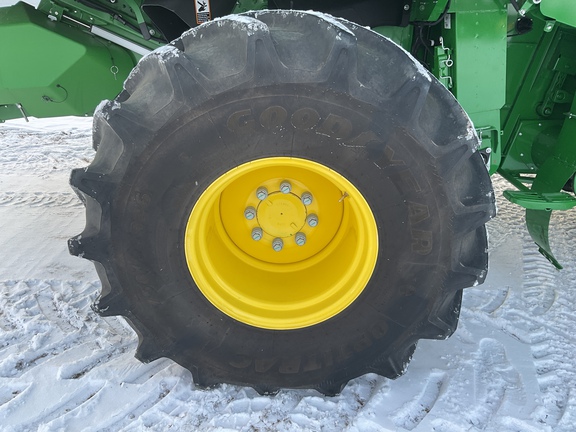 Used 2025 John Deere S7 800 Combines at Horizon Ag & Turf in Westlock, AB - Photo14