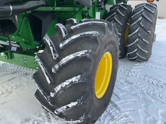 Used 2025 John Deere S7 800 Combines at Horizon Ag & Turf in Westlock, AB - Photo15