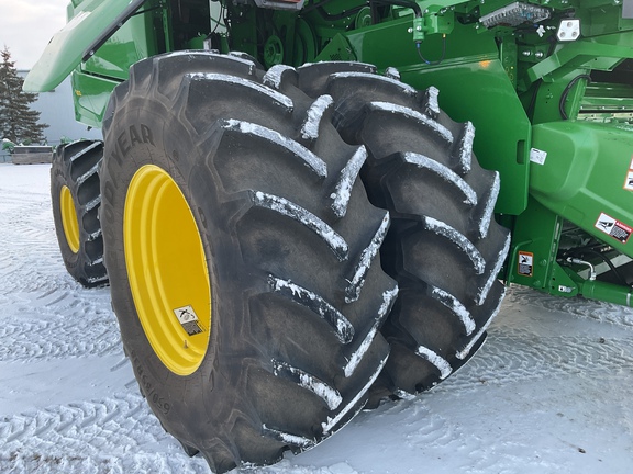 Used 2025 John Deere S7 800 Combines at Horizon Ag & Turf in Westlock, AB - Photo17