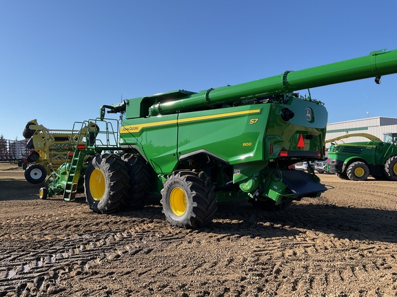 Used 2025 John Deere S7 800 Combines at Horizon Ag & Turf in Westlock, AB - Photo4