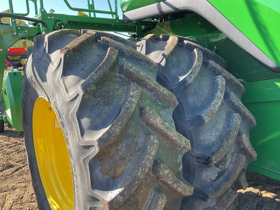 Used 2025 John Deere S7 800 Combines at Horizon Ag & Turf in Westlock, AB - Photo10