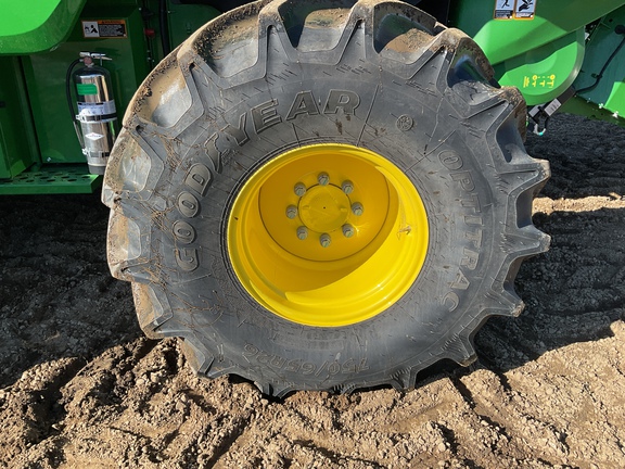 Used 2025 John Deere S7 800 Combines at Horizon Ag & Turf in Westlock, AB - Photo13