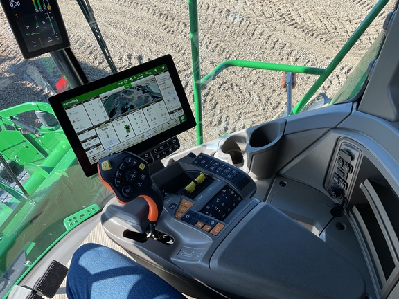 Used 2025 John Deere S7 800 Combines at Horizon Ag & Turf in Westlock, AB - Photo25