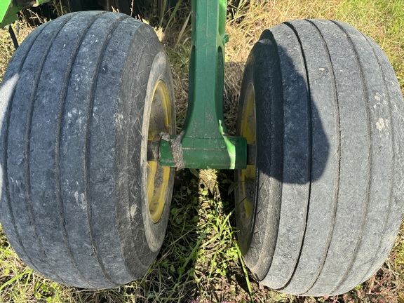 Photo of 2008 John Deere 1990