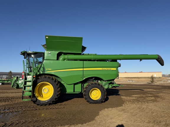 2023 John Deere S790 - Photo6