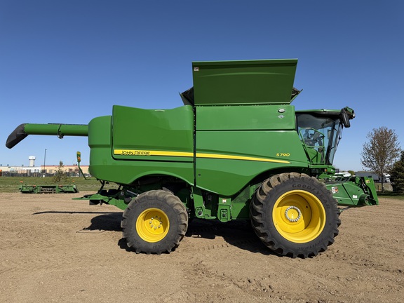 2023 John Deere S790 - Photo2