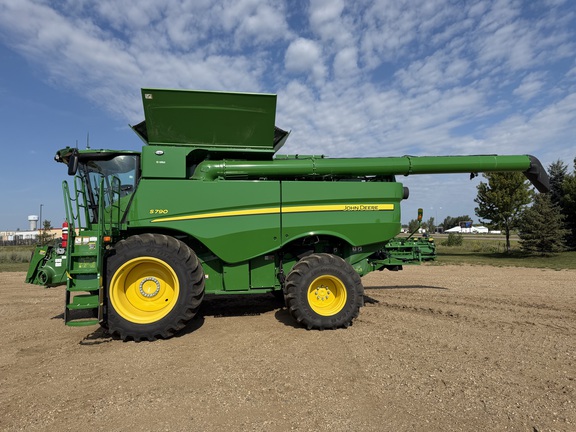 2023 John Deere S790 - Photo6
