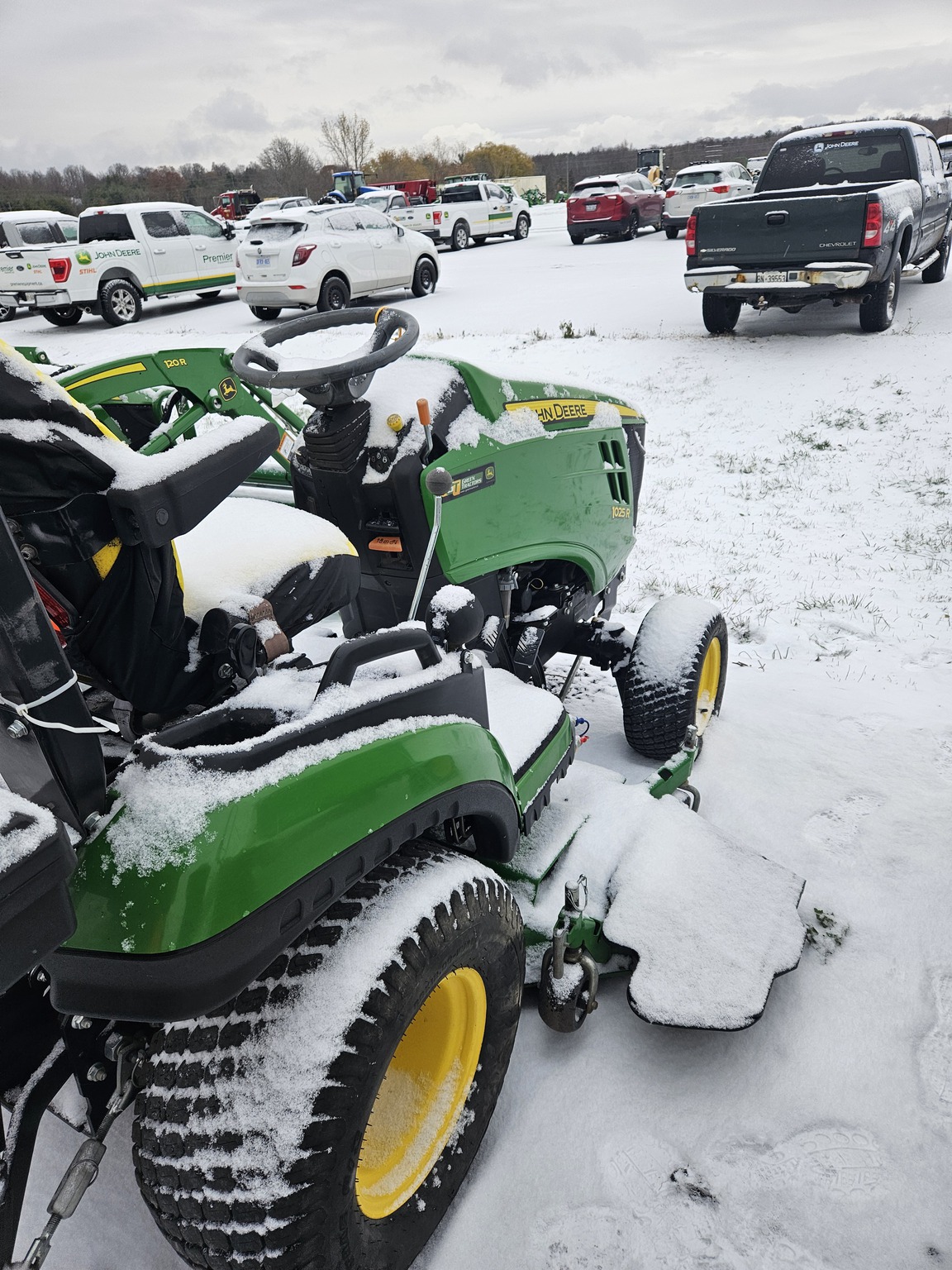 2015 John Deere 1025R Image 4