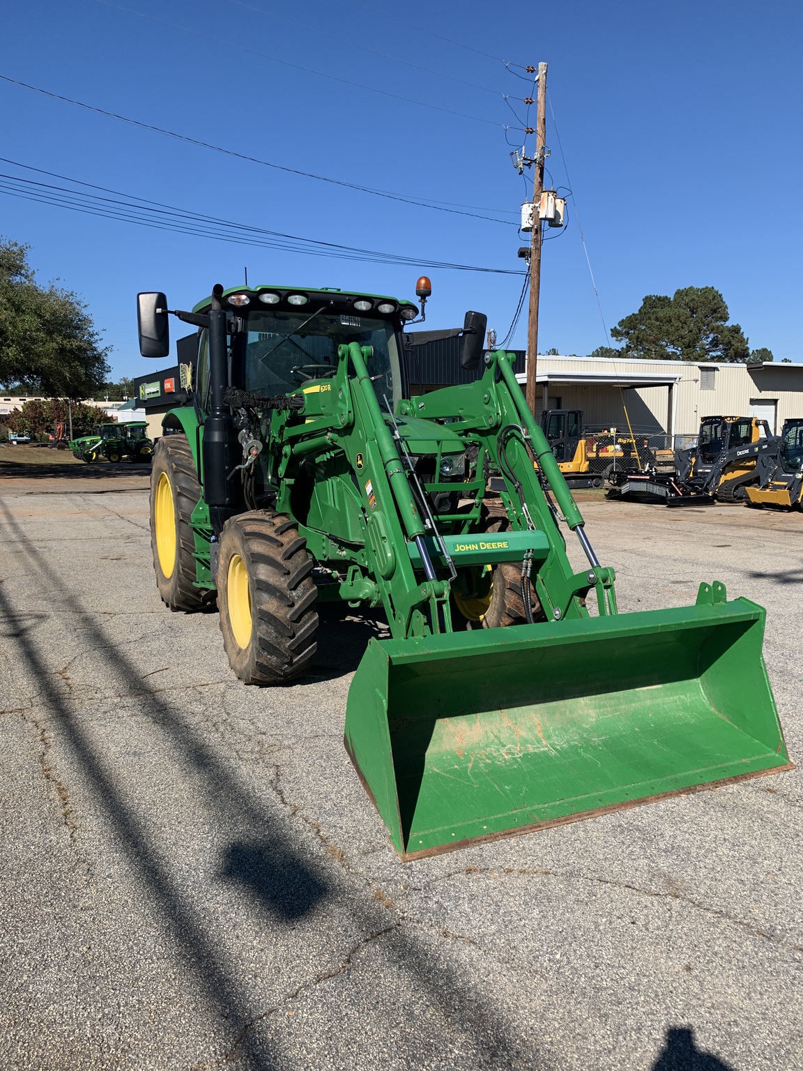 2020 John Deere 6120R Image 3
