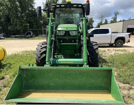 2020 John Deere 6120R-10