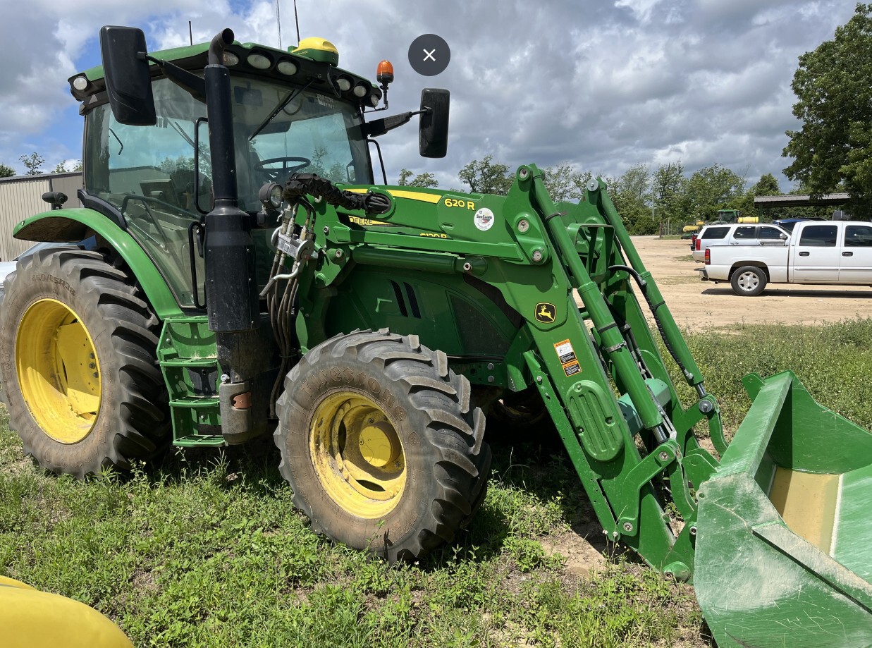 2020 John Deere 6120R Image 11