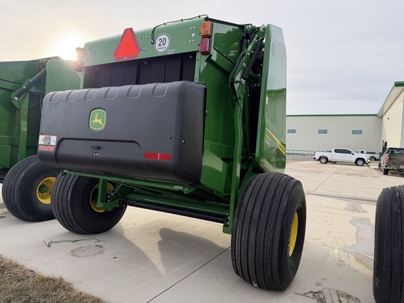 2025 John Deere 561M - Photo6