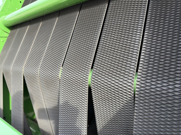 2025 John Deere 561M - Photo15