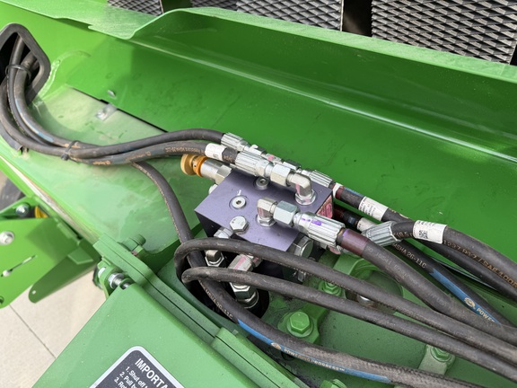 2025 John Deere 561M - Photo17