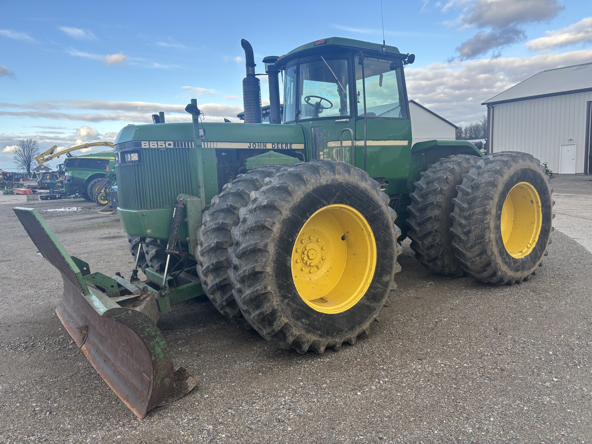 1982 John Deere 8650 Image 3