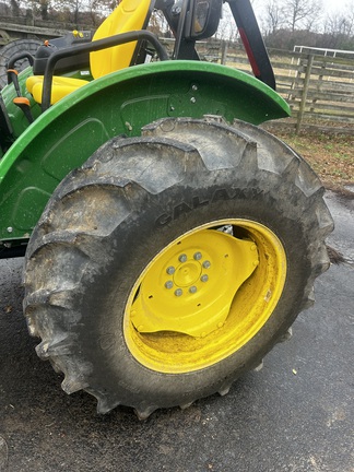 Photo of 2024 John Deere 5067E