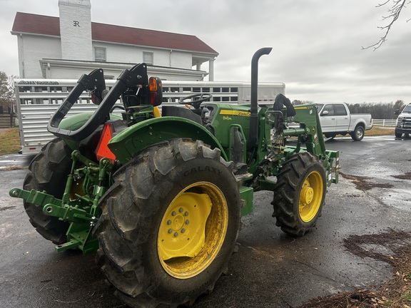 Photo of 2024 John Deere 5067E