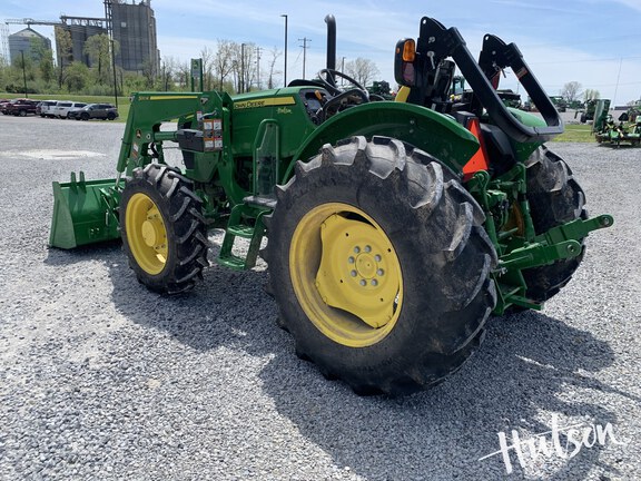 Photo of 2024 John Deere 5067E
