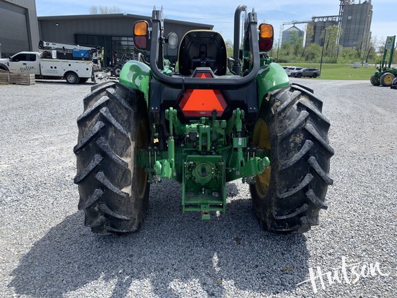 Photo of 2024 John Deere 5067E