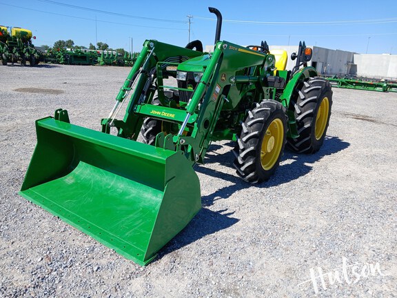Photo of 2024 John Deere 5067E