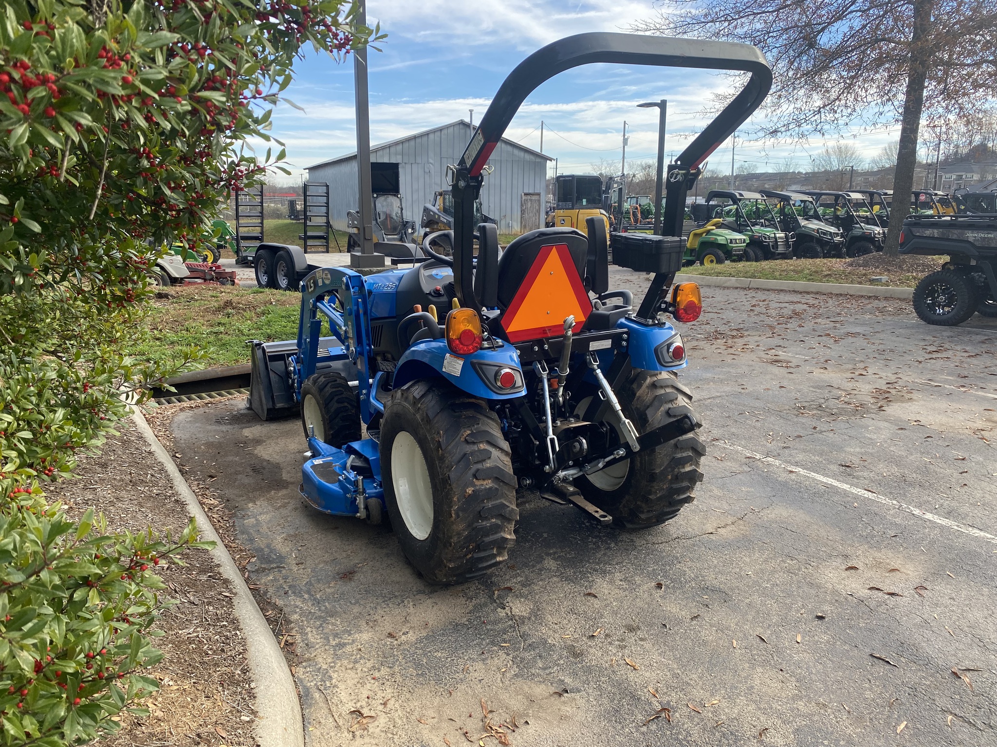 2024 LS MT225SH Image 5