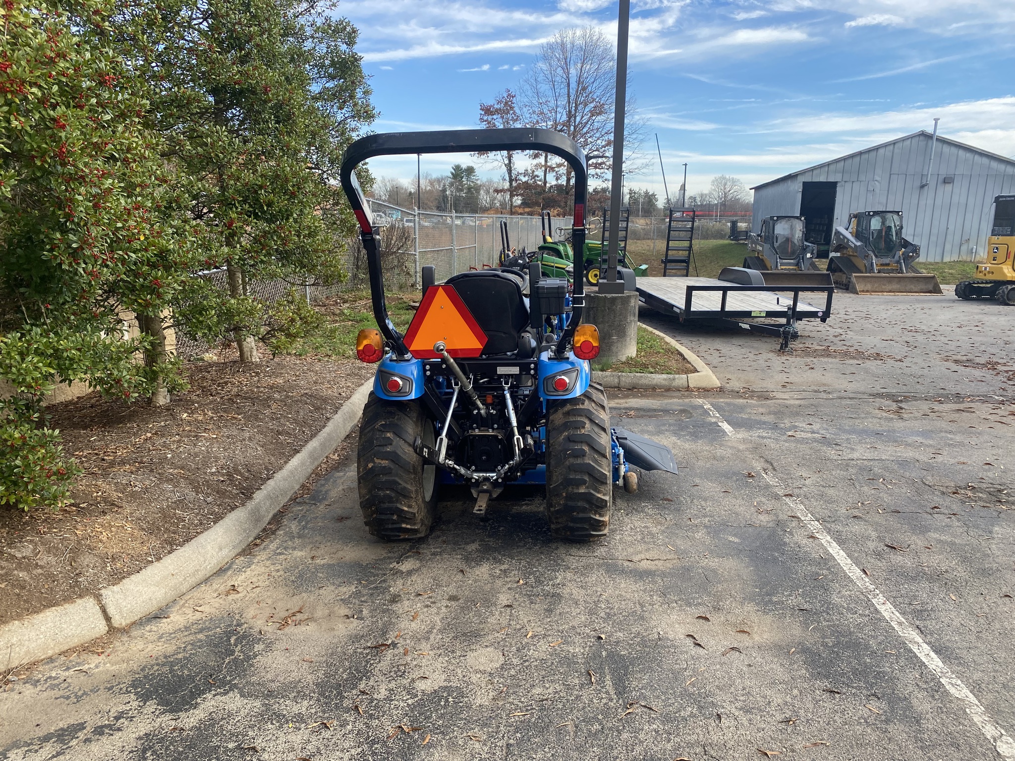 2024 LS MT225SH Image 6