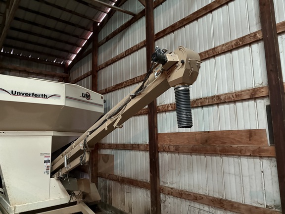 2010 Unverferth 3750 - Photo6