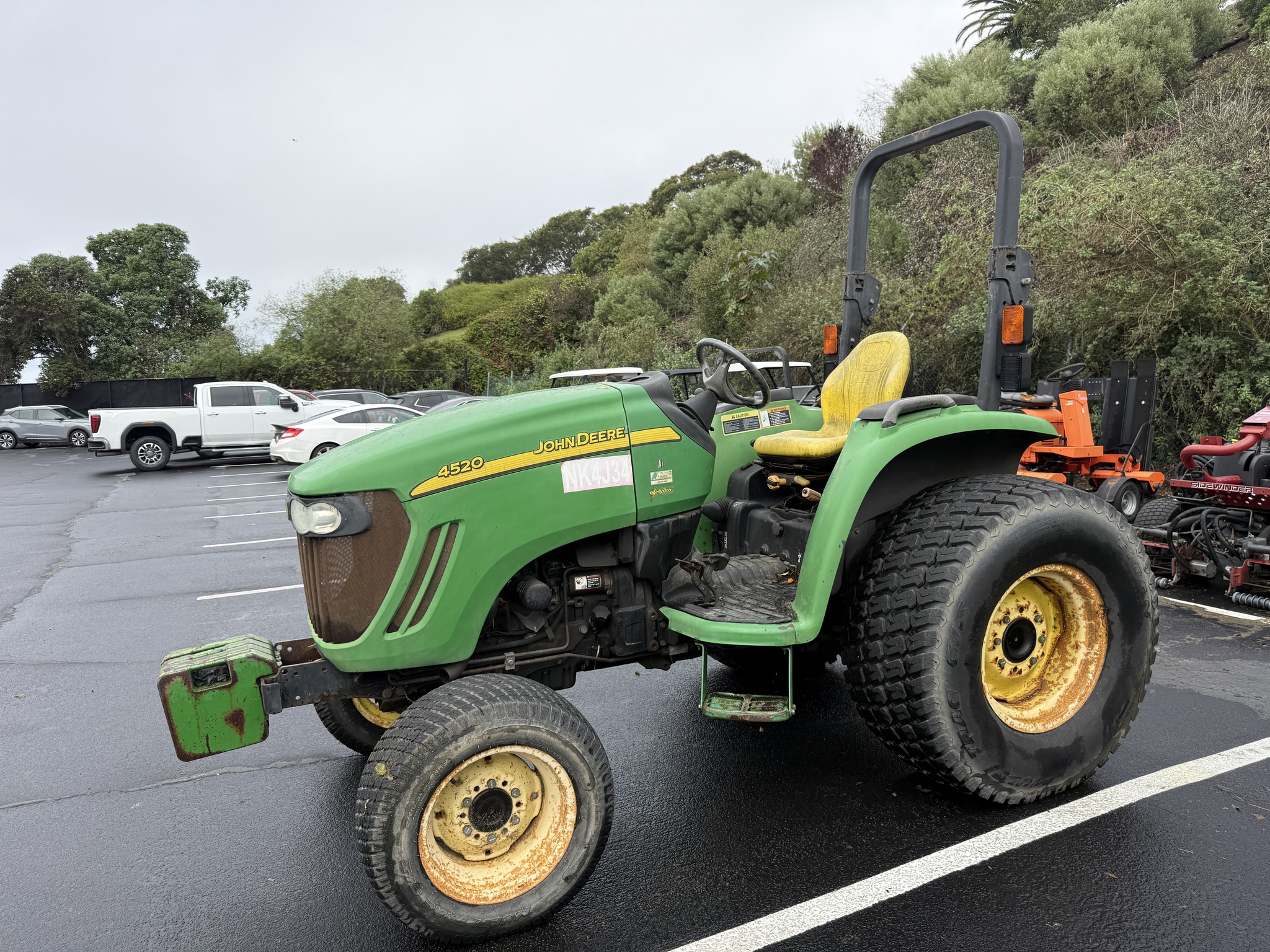 2005 John Deere 4520 Image 1