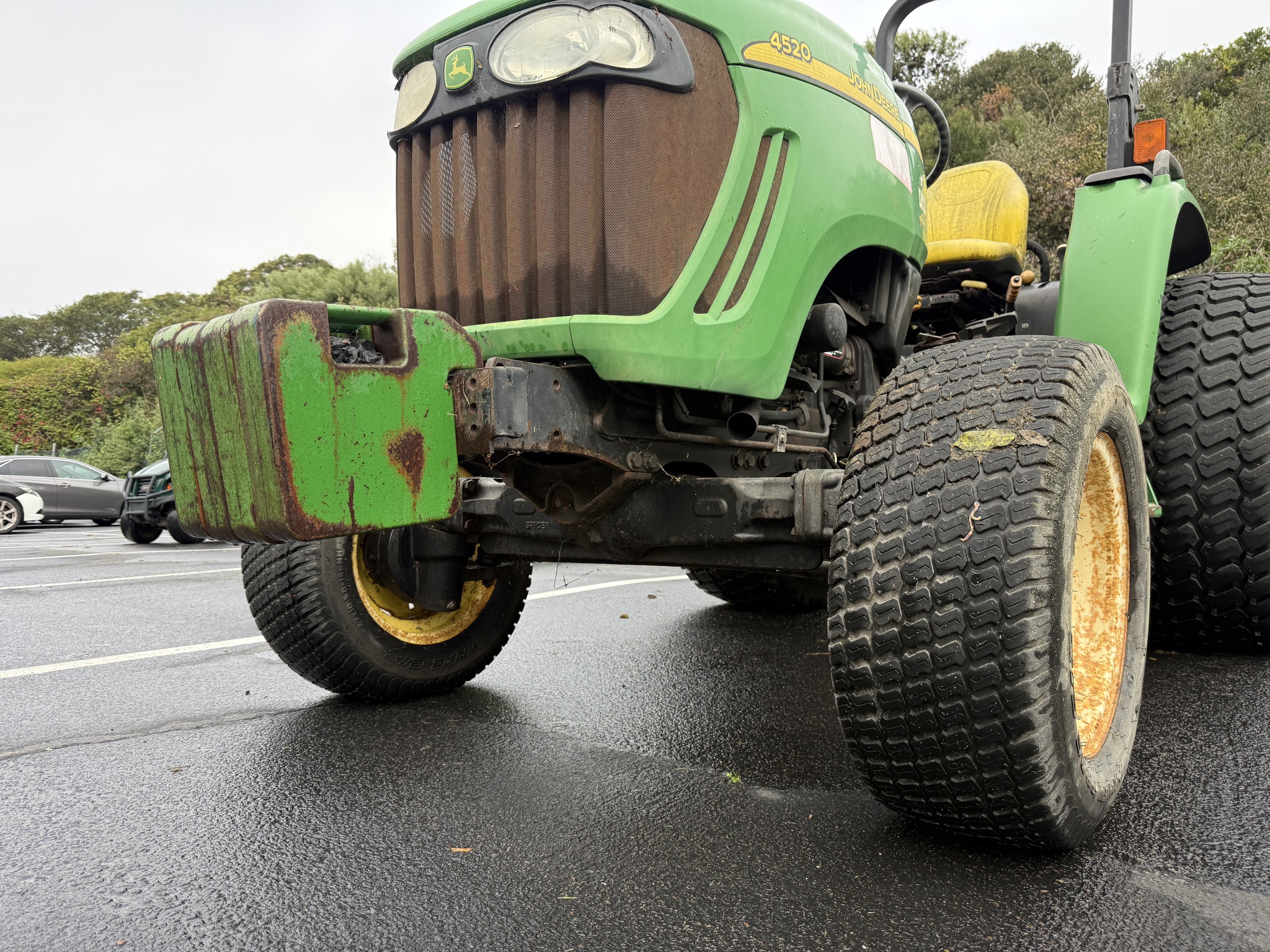 2005 John Deere 4520 Image 2