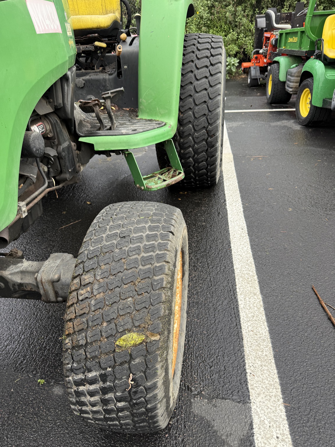 2005 John Deere 4520 Image 4