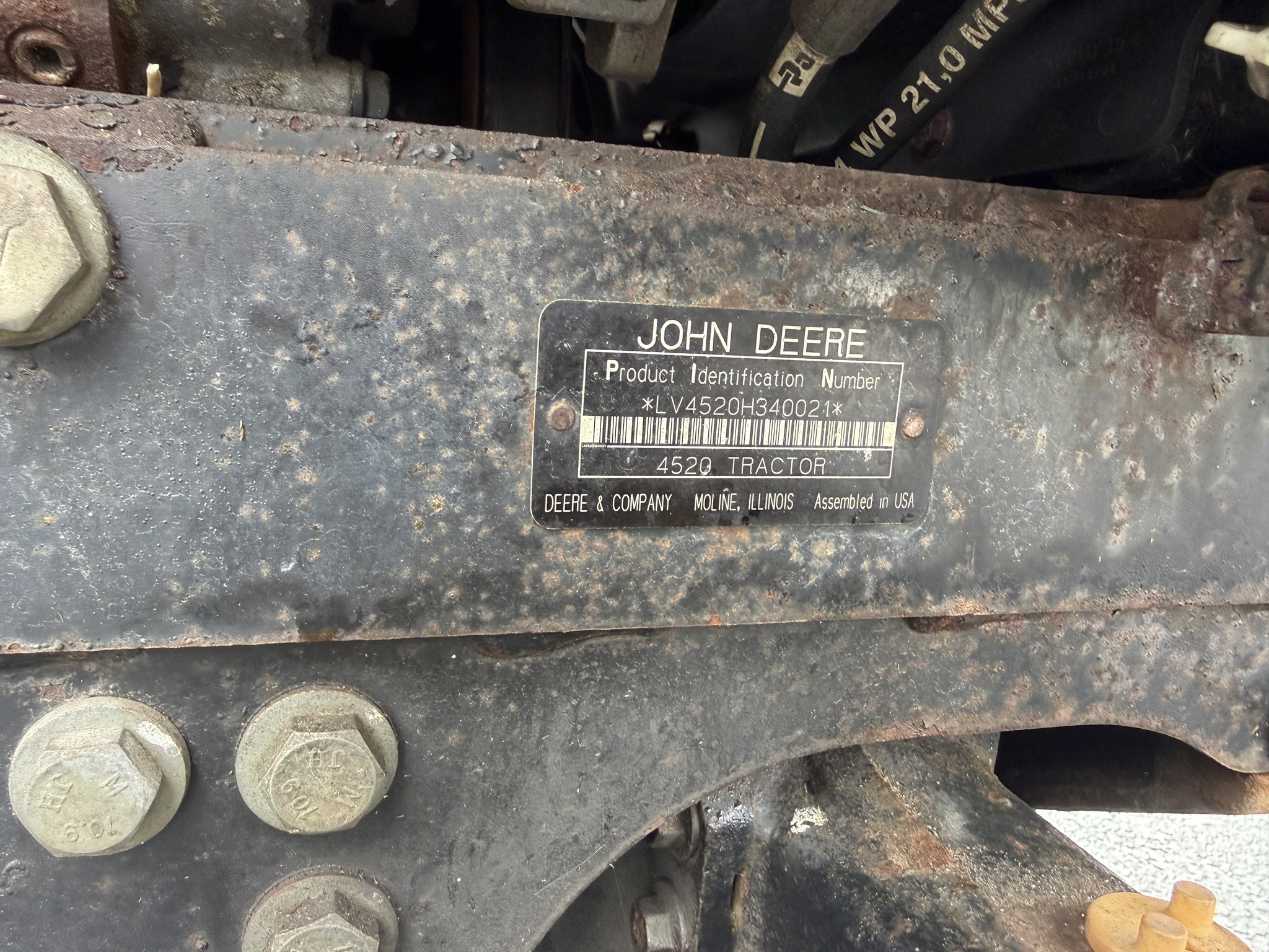 2005 John Deere 4520 Image 12