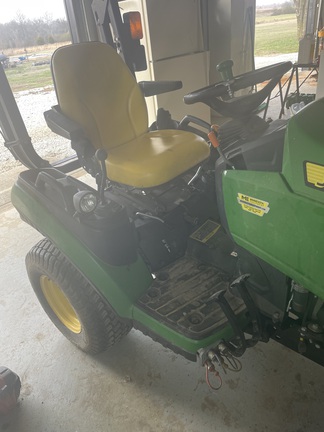 2017 John Deere 1025R