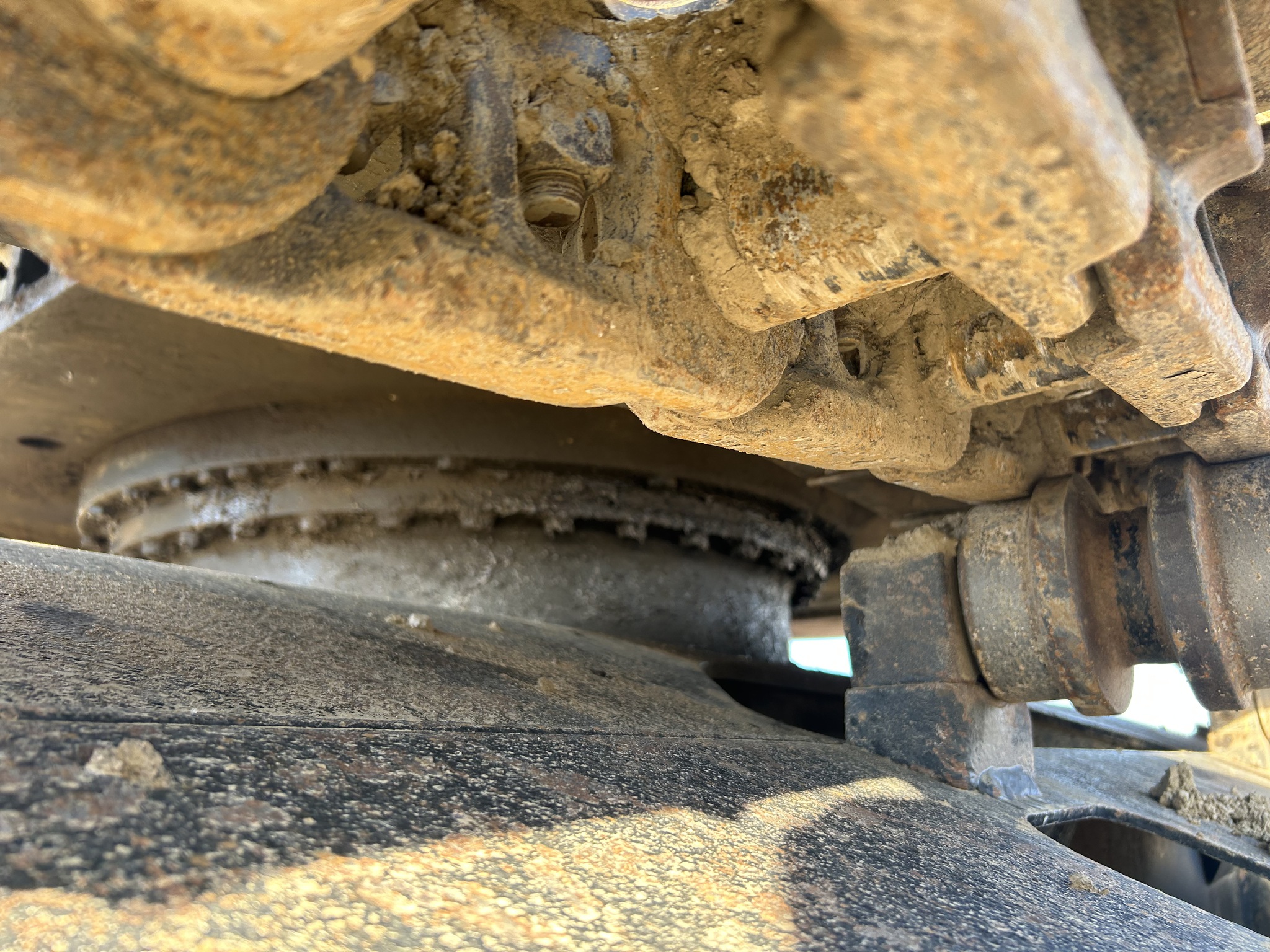 2014 Hitachi ZX225USRLC-5 Image 7